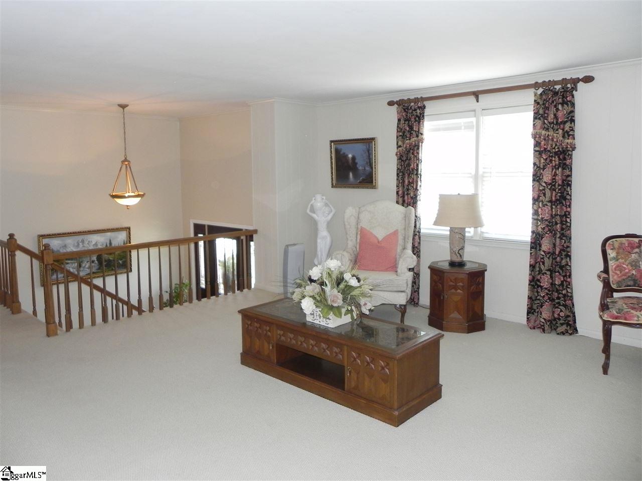 208 Brooks Road Mauldin, SC 29662 - Photo 7 of 29