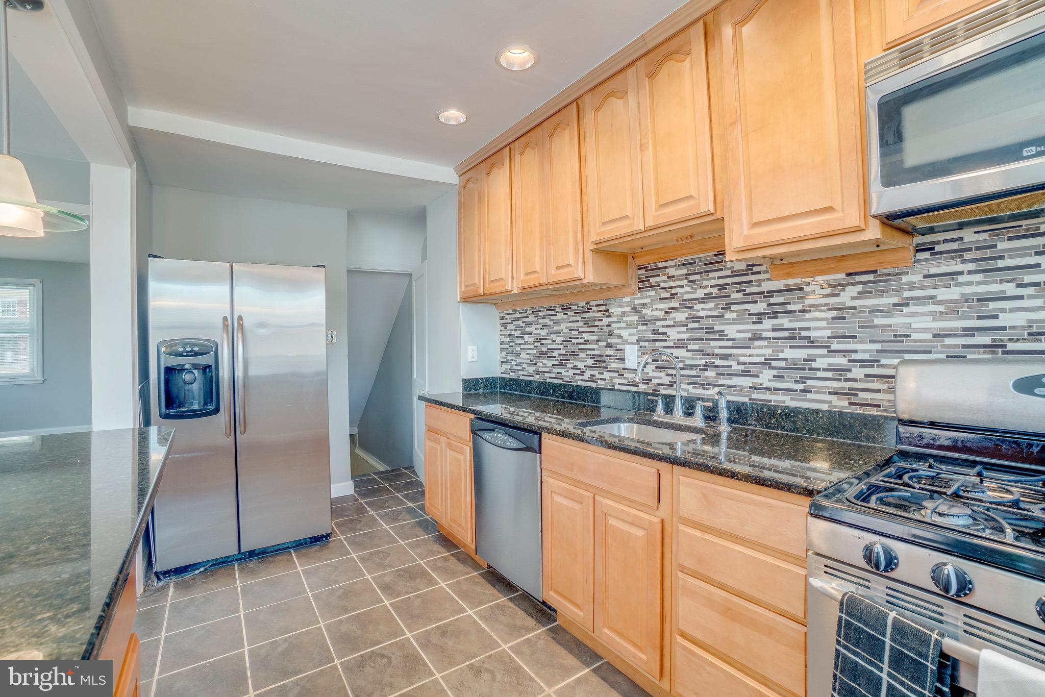 1330 Stonewood Road Baltimore, MD 21239 - Photo 15 of 38