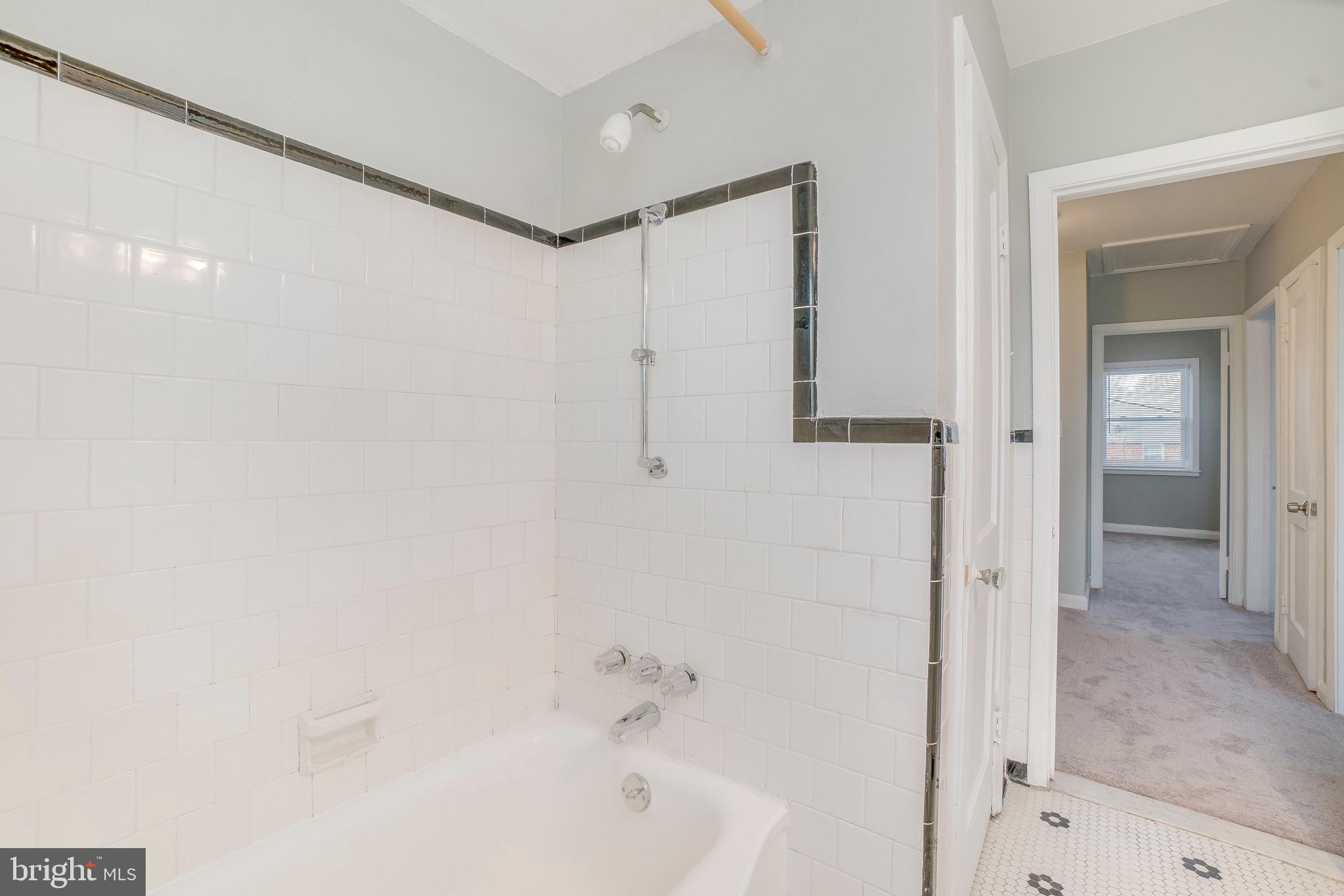 1330 Stonewood Road Baltimore, MD 21239 - Photo 28 of 38