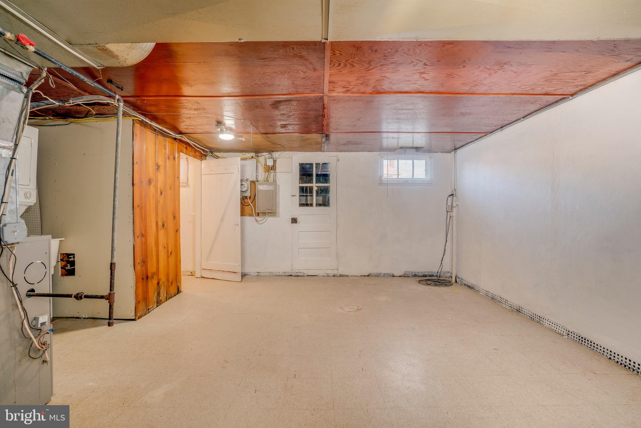 1330 Stonewood Road Baltimore, MD 21239 - Photo 31 of 38