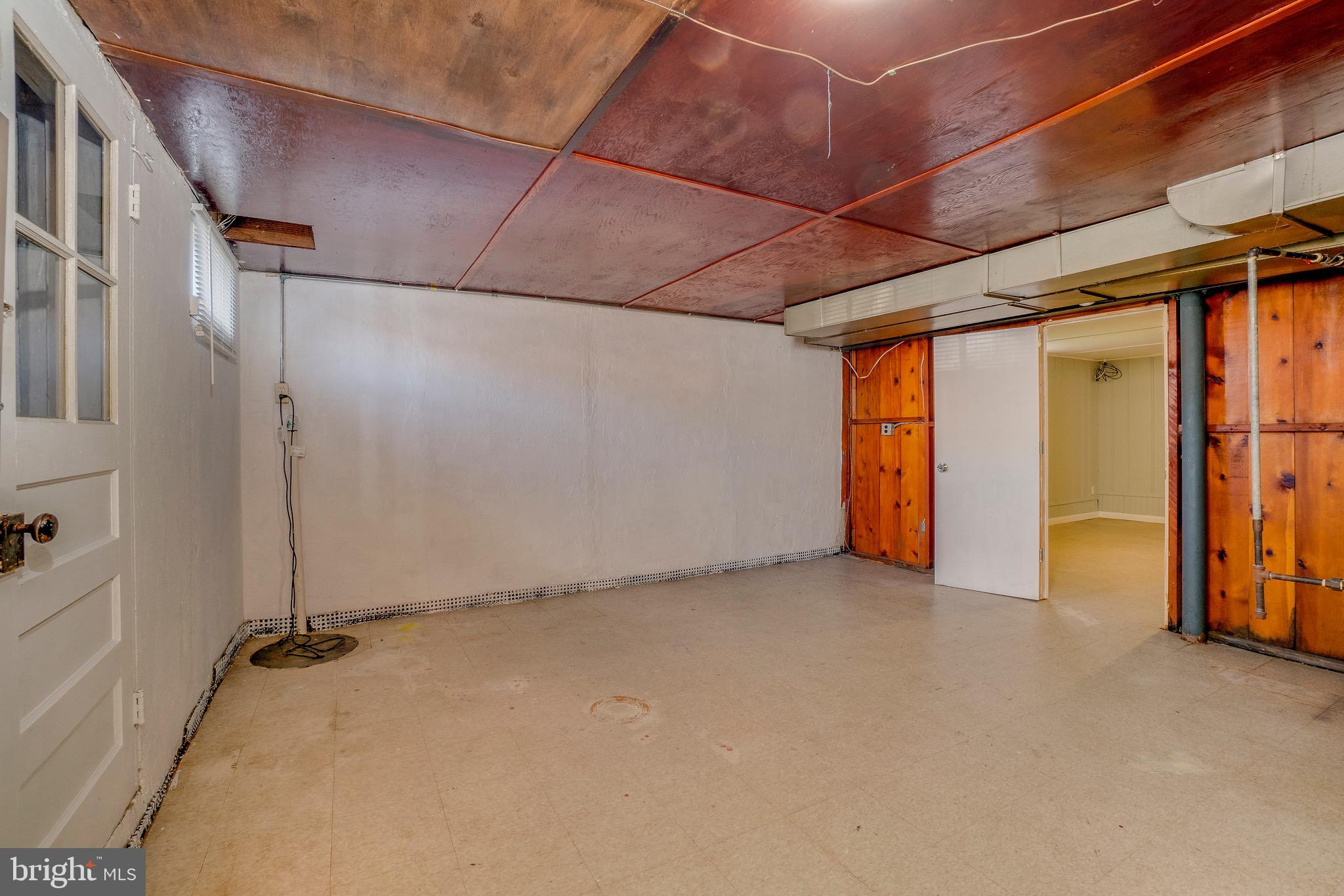 1330 Stonewood Road Baltimore, MD 21239 - Photo 33 of 38