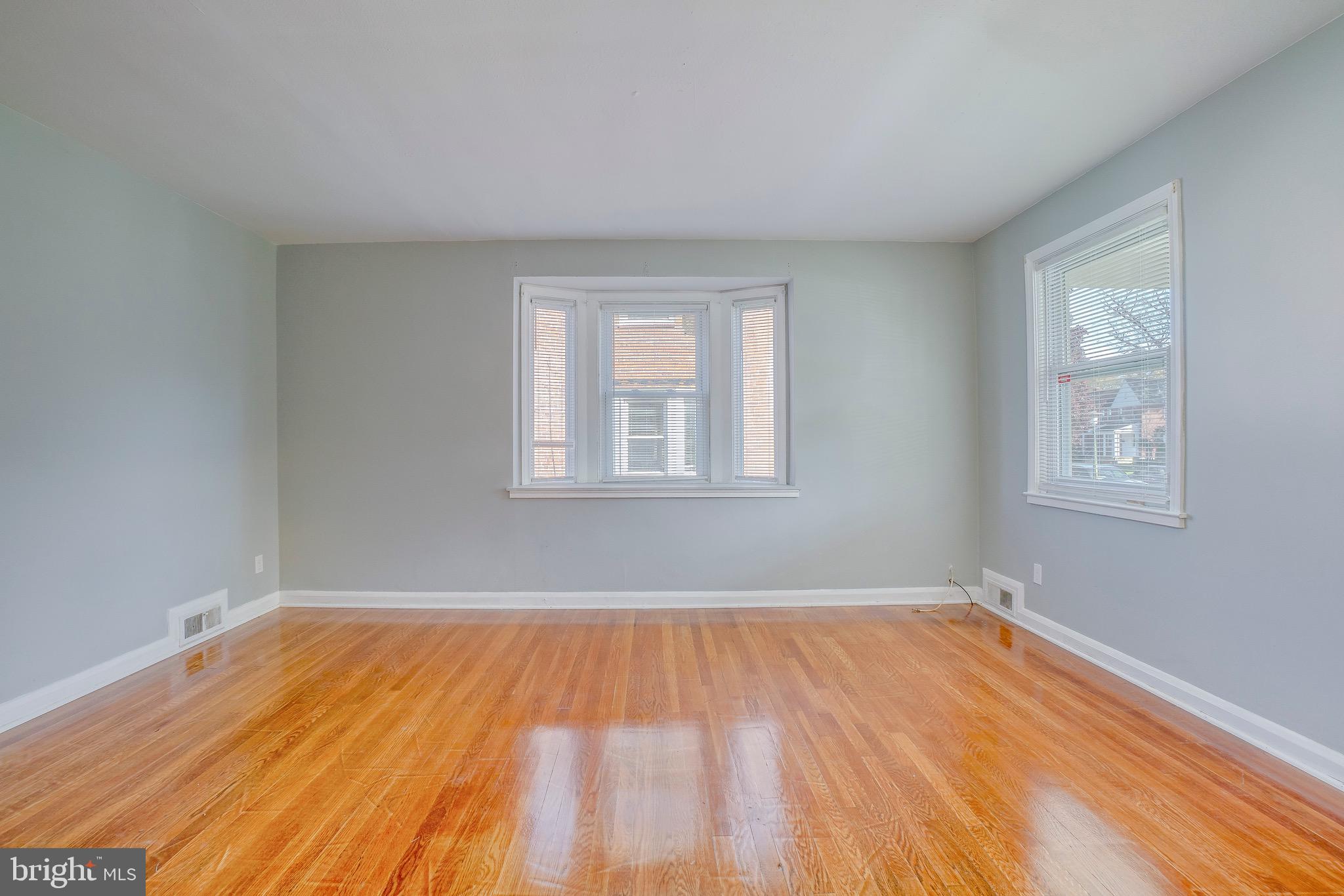 1330 Stonewood Road Baltimore, MD 21239 - Photo 7 of 38
