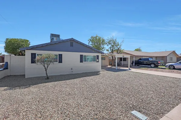 $2,700 | 7031 East Loma Land Drive, Scottsdale, AZ 85257