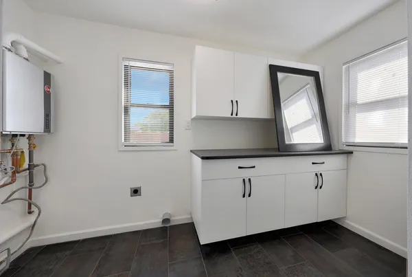 $2,700 | 7031 East Loma Land Drive, Scottsdale, AZ 85257