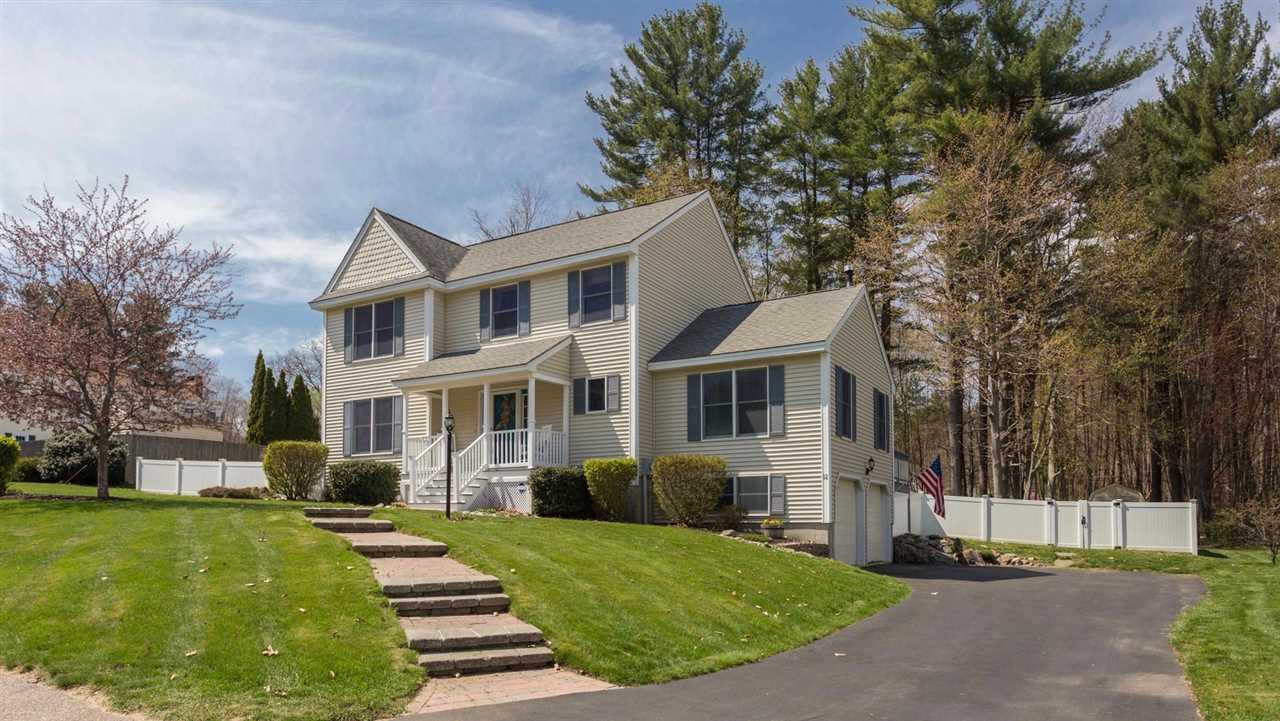 12 Hubbard Road Dover, NH 03820 - Photo 1 of 40
