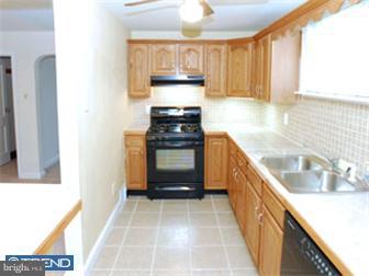 1800 Farrington Road Philadelphia, PA 19151 - Photo 4 of 6 Gallery Image 4