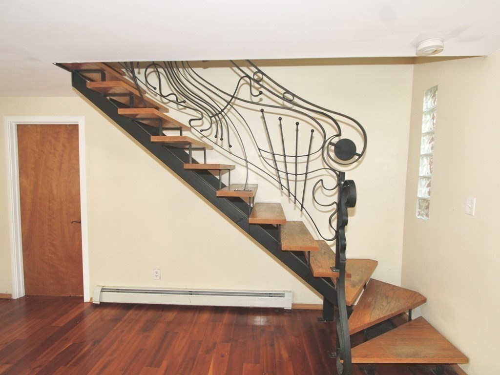 4 Carl Street Worcester, MA 01607 - Photo 4 of 27 a view of entryway