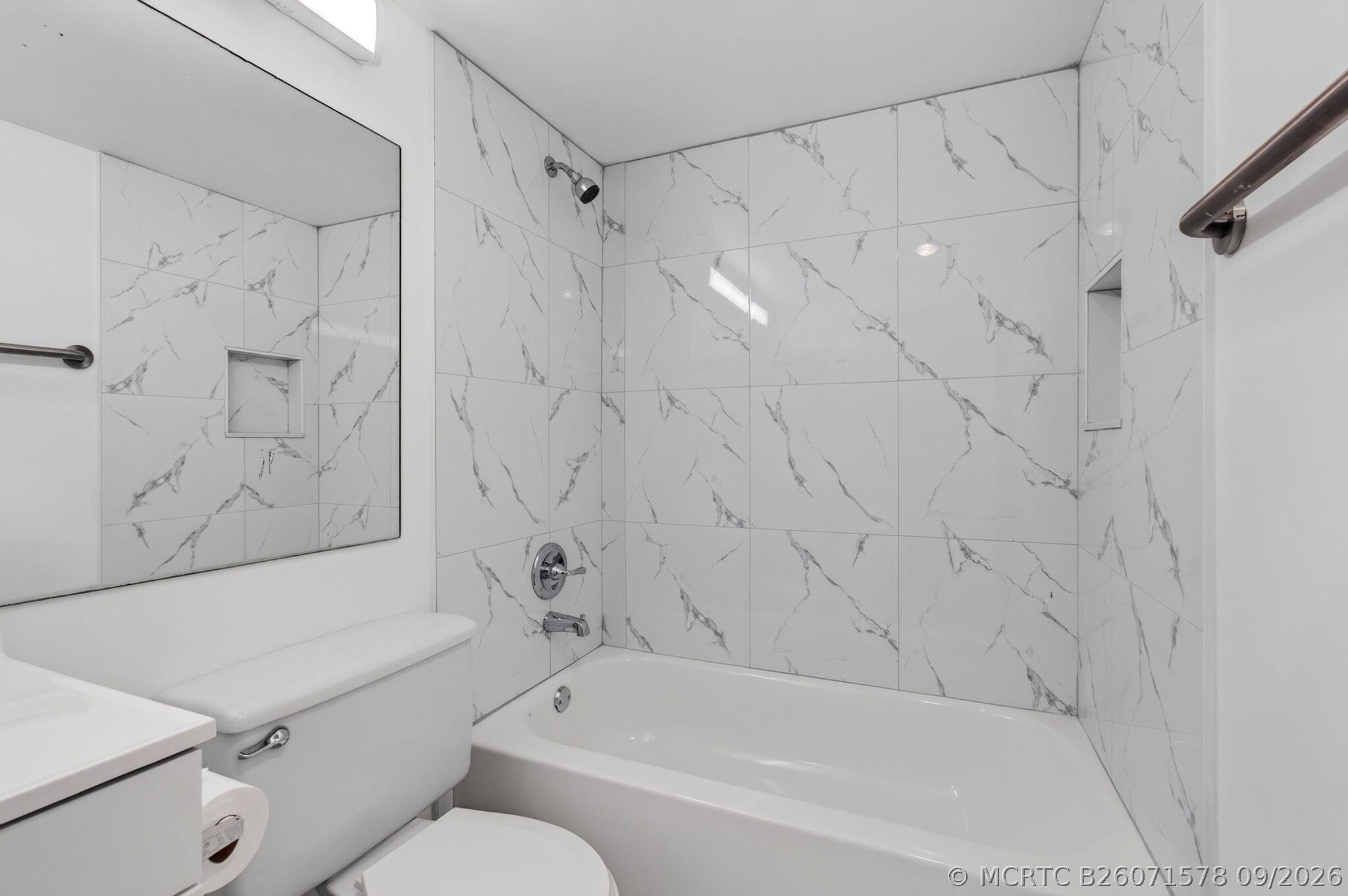 45 Dorset B Boca Raton, FL 33434 - Photo 29 of 70 32-web-or-mls-DSC_8820