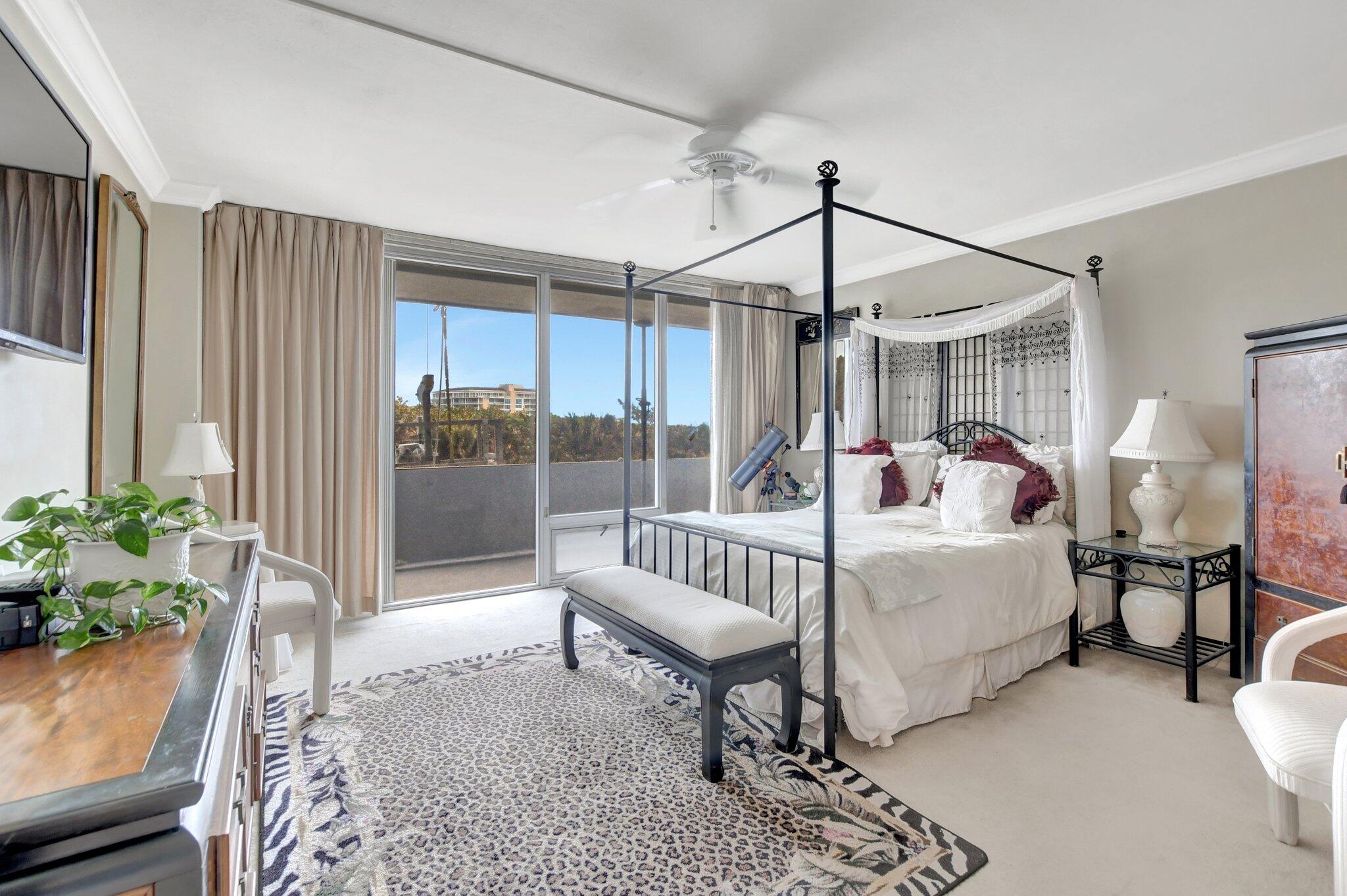 1180 South Ocean Boulevard, Unit 2E Boca Raton, FL 33432 - Photo 15 of 58 17-web-or-mls-DSC_1141