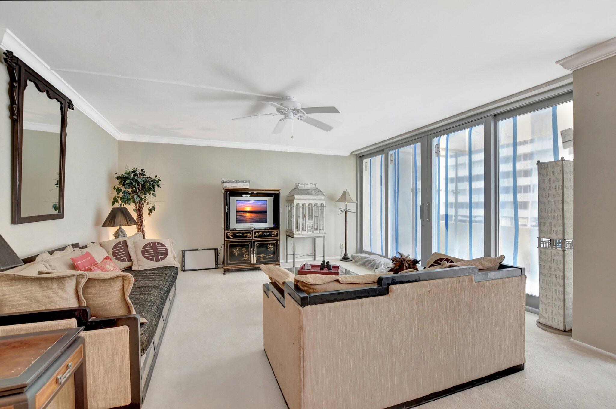 1180 South Ocean Boulevard, Unit 2E Boca Raton, FL 33432 - Photo 5 of 58 3-web-or-mls-DSC_1096