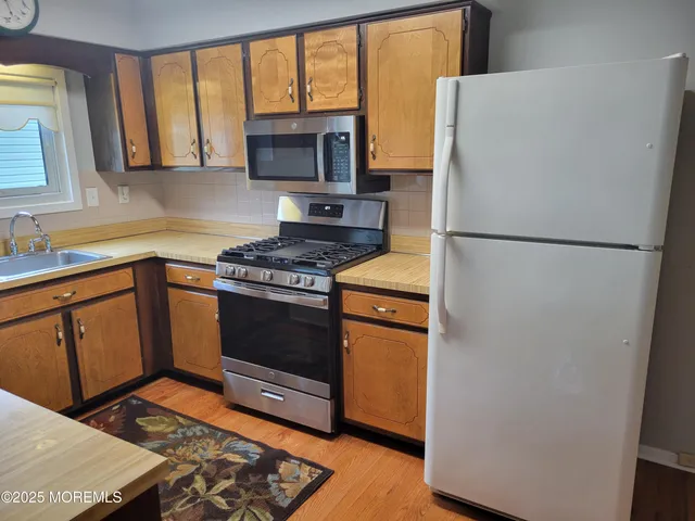 $2,400 | 43 Rodhos Street, Toms River, NJ 08757