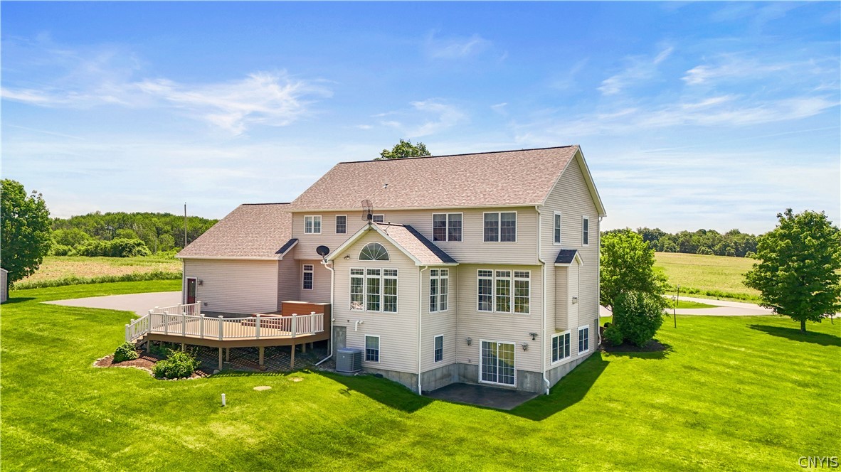635 Higby Road New Hartford, NY 13501 - Photo 3 of 49