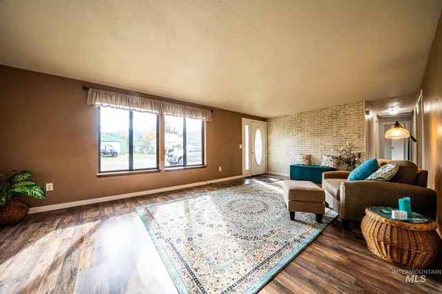 $310,000 | 814 8th Street, Kamiah, ID 83536