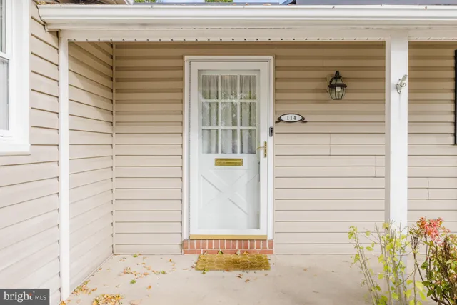 $500,000 | 114 Country Lane, Lutherville-Timonium, MD 21093