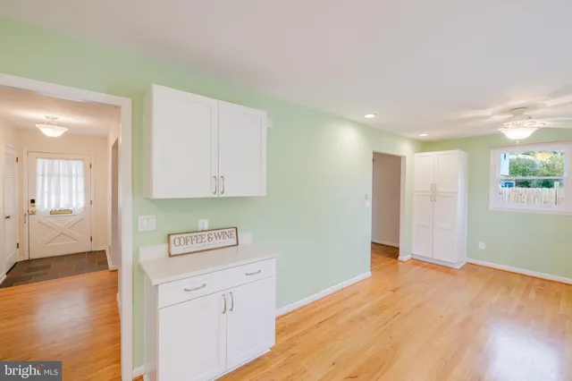 $500,000 | 114 Country Lane, Lutherville-Timonium, MD 21093