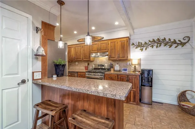 $700,000 | 7540 West 197th Street, Stilwell, KS 66085