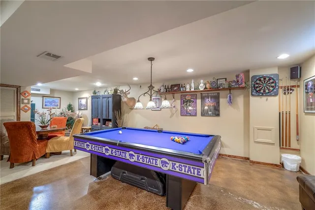 $700,000 | 7540 West 197th Street, Stilwell, KS 66085