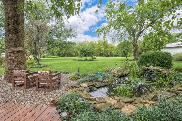 $700,000 | 7540 West 197th Street, Stilwell, KS 66085