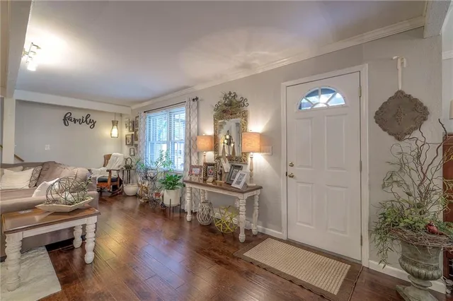 $700,000 | 7540 West 197th Street, Stilwell, KS 66085