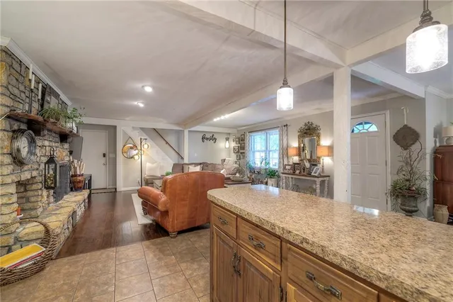 $700,000 | 7540 West 197th Street, Stilwell, KS 66085