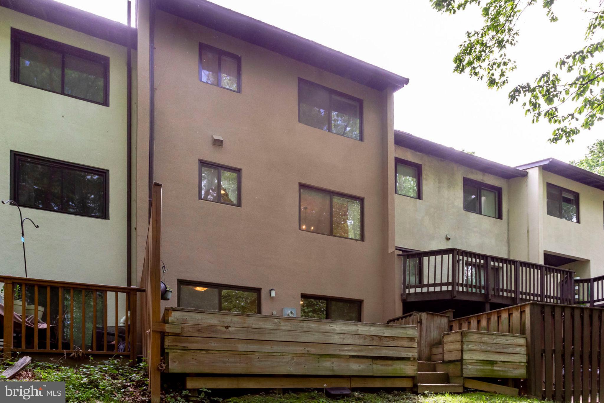 11904 Barrel Cooper Court Reston, VA 20191 - Photo 40 of 47 Rear view