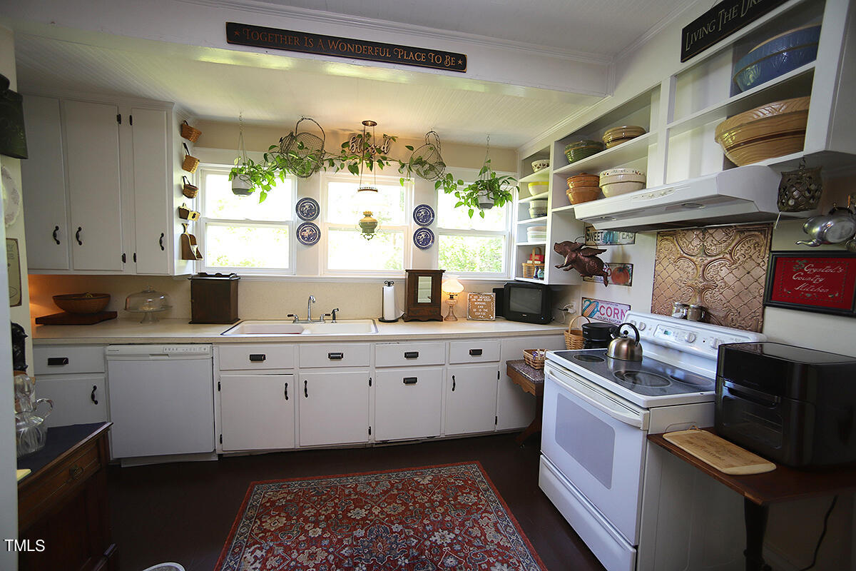 101 South Main Street Wendell, NC 27591 - Photo 12 of 22 kitchen