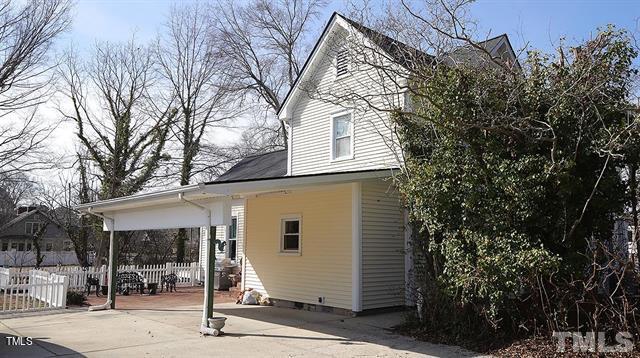 101 South Main Street Wendell, NC 27591 - Photo 4 of 22 car port view