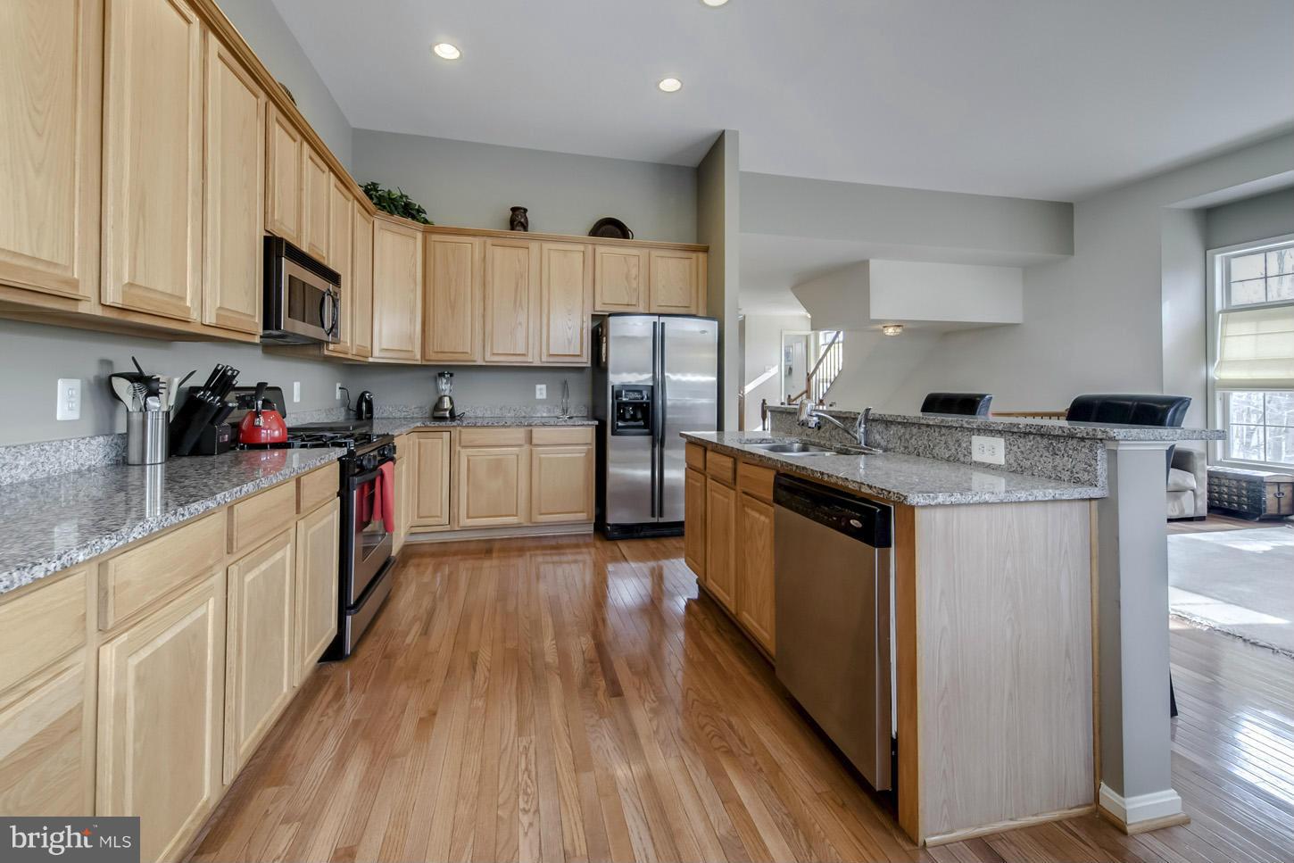 7372 Stream Bluff Way Springfield, VA 22153 - Photo 8 of 30 Kitchen