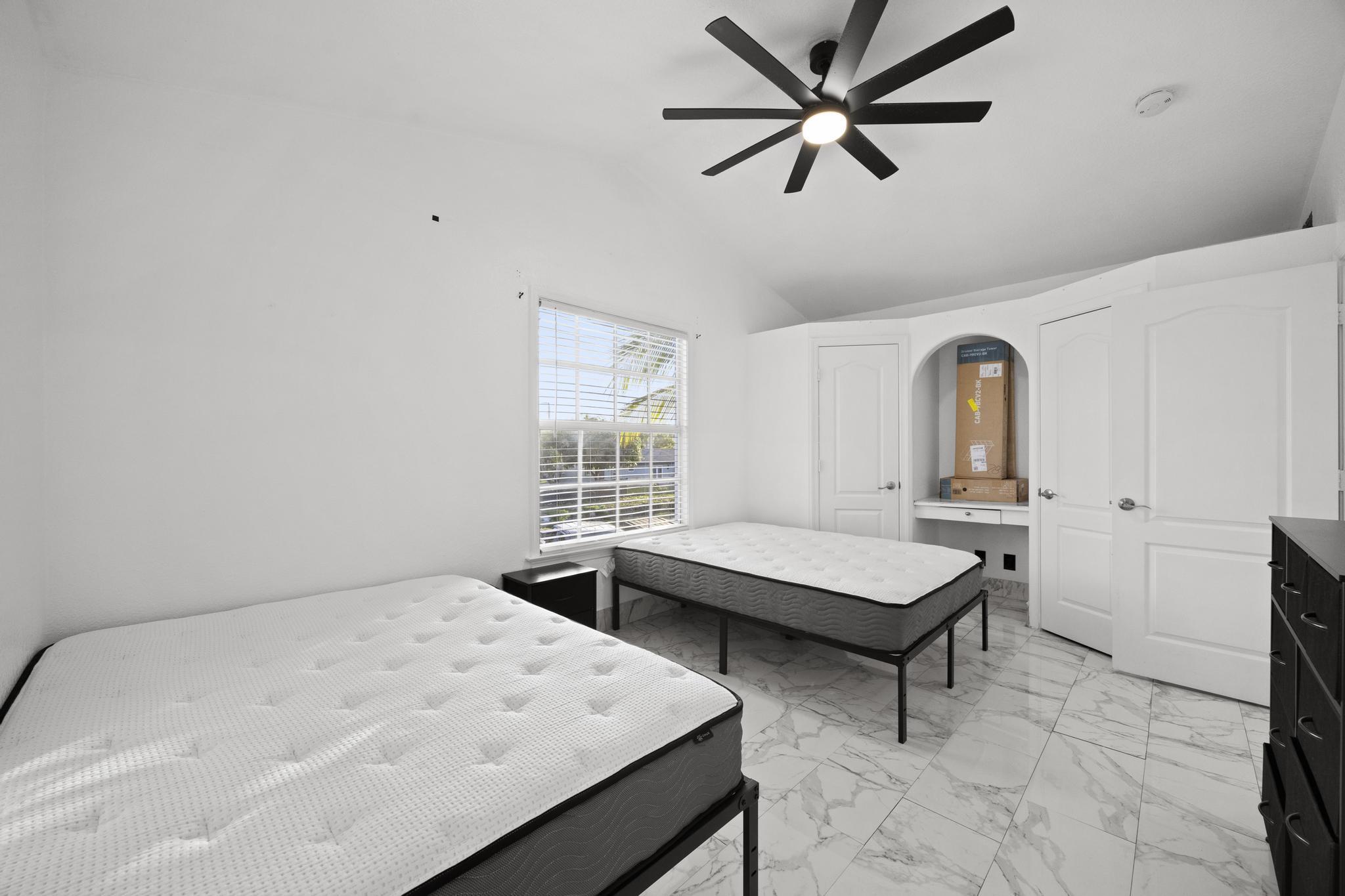 4337 Springfield Street Lake Worth Beach, FL 33461 - Photo 11 of 34 453A6920