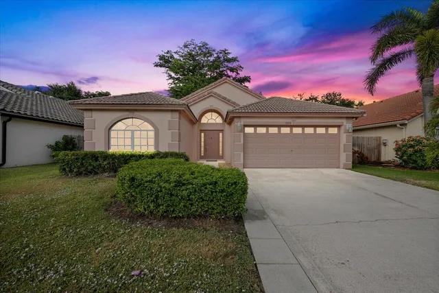 $449,900 | 1899 Oak Berry Circle, Wellington, FL 33414