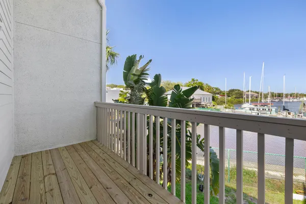 $3,300 | 909 South Ponce De Leon Boulevard, St. Augustine, FL 32084