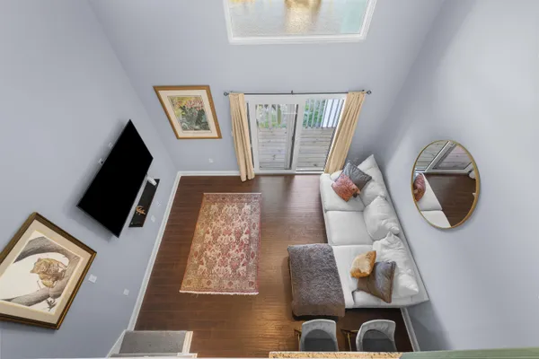 $3,300 | 909 South Ponce De Leon Boulevard, St. Augustine, FL 32084