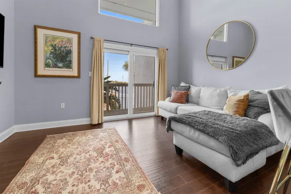 $3,300 | 909 South Ponce De Leon Boulevard, St. Augustine, FL 32084