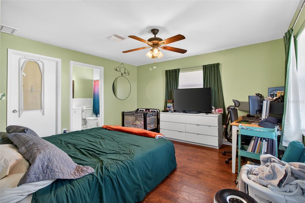 10427 124th Terrace Largo, FL 33773 - Photo 12 of 27