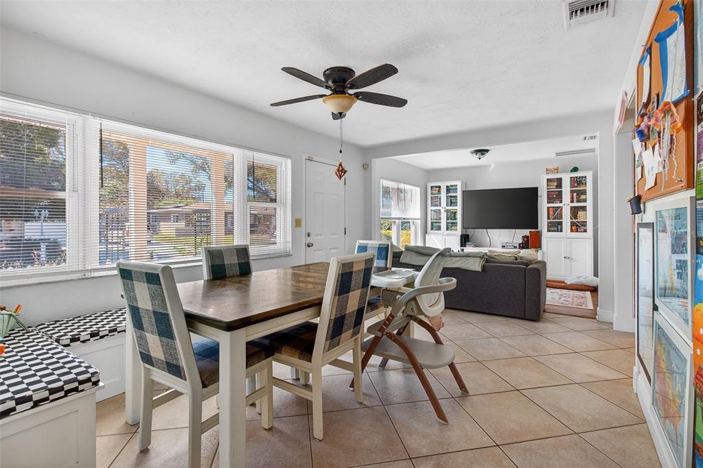 10427 124th Terrace Largo, FL 33773 - Photo 2 of 27