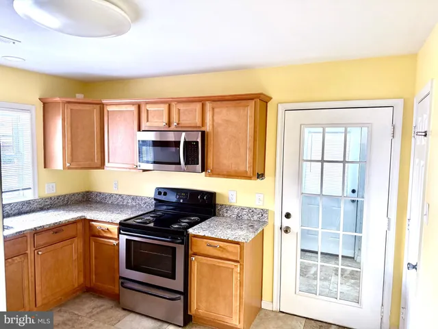 $2,250 | 3200 Lafayette Boulevard, Fredericksburg, VA 22408