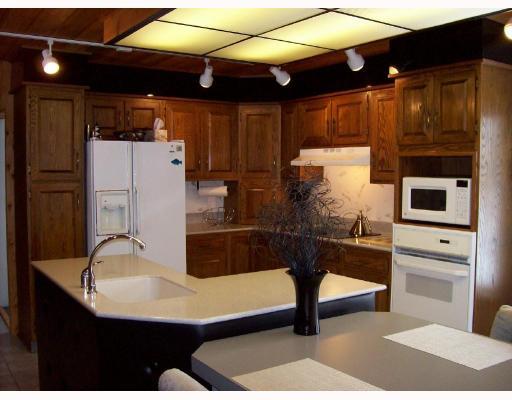 69 Charleston Road Mercer, PA 16137 - Photo 8 of 11 Kitchen.