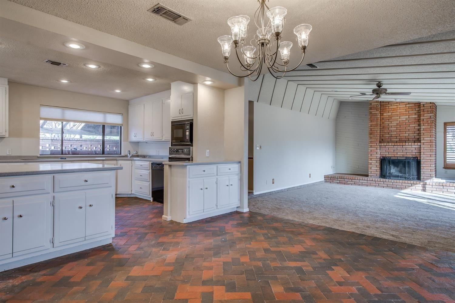 3705 Mesa Road Lubbock, TX 79403 - Photo 32 of 37 Photo 32