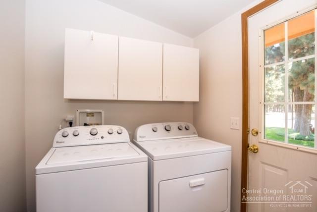 19047 Choctaw Road Bend, OR 97702 - Photo 15 of 23 a utility room with dryer and washer