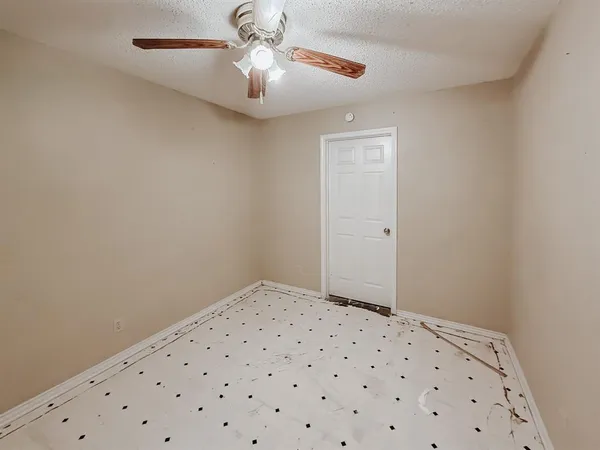 $174,900 | 237 Tall Timber Loop, Whitney, TX 76692