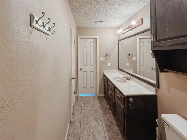 $174,900 | 237 Tall Timber Loop, Whitney, TX 76692