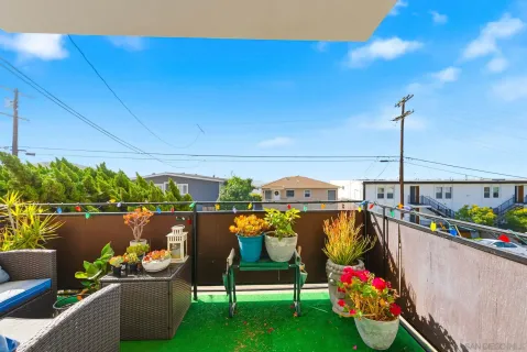 $769,000 | 1828 Linwood Street, Unit 1, San Diego, CA 92110