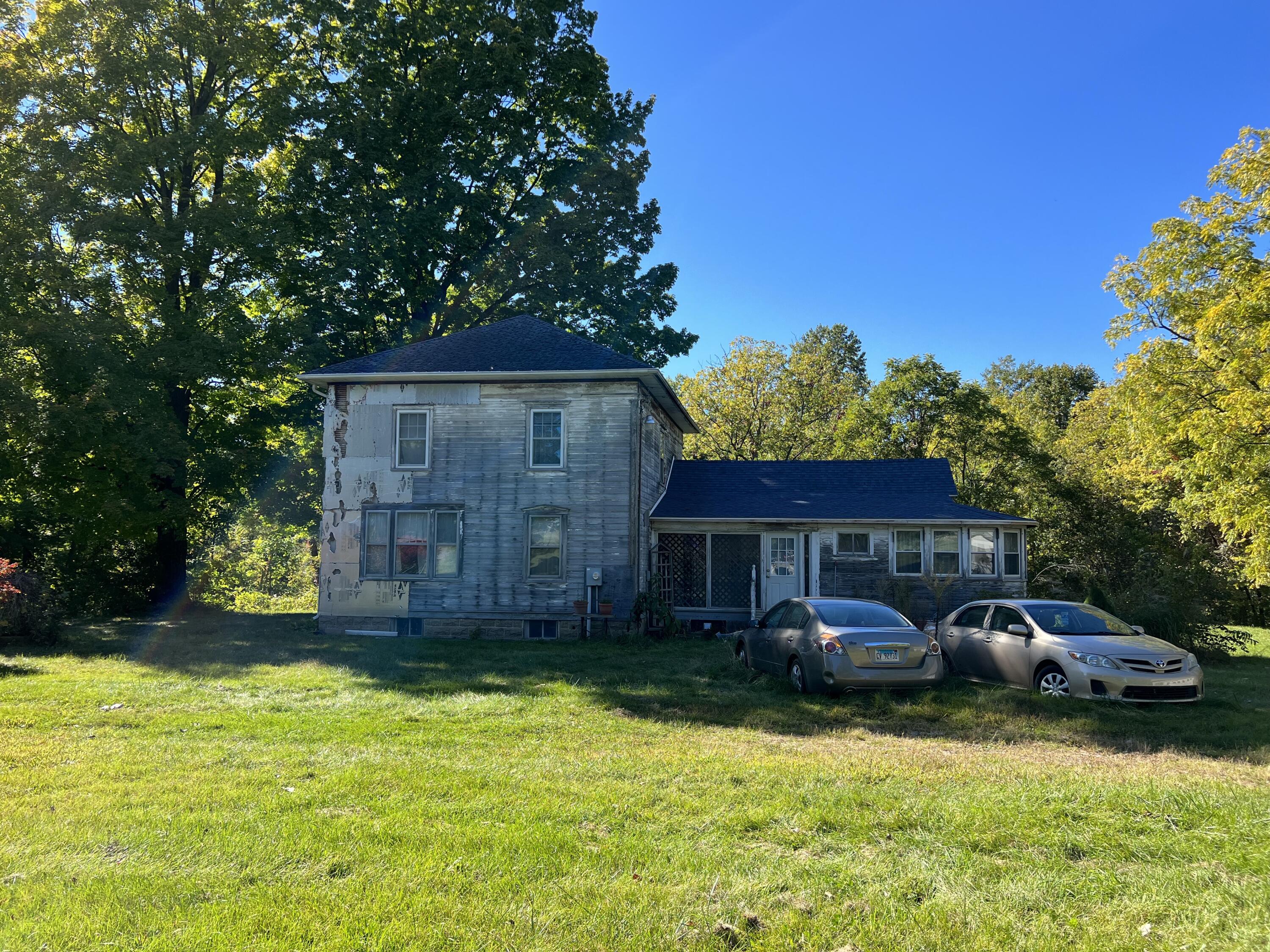 2480 Hillandale Road Benton Harbor, MI 49022 - Photo 1 of 65 IMG_0460