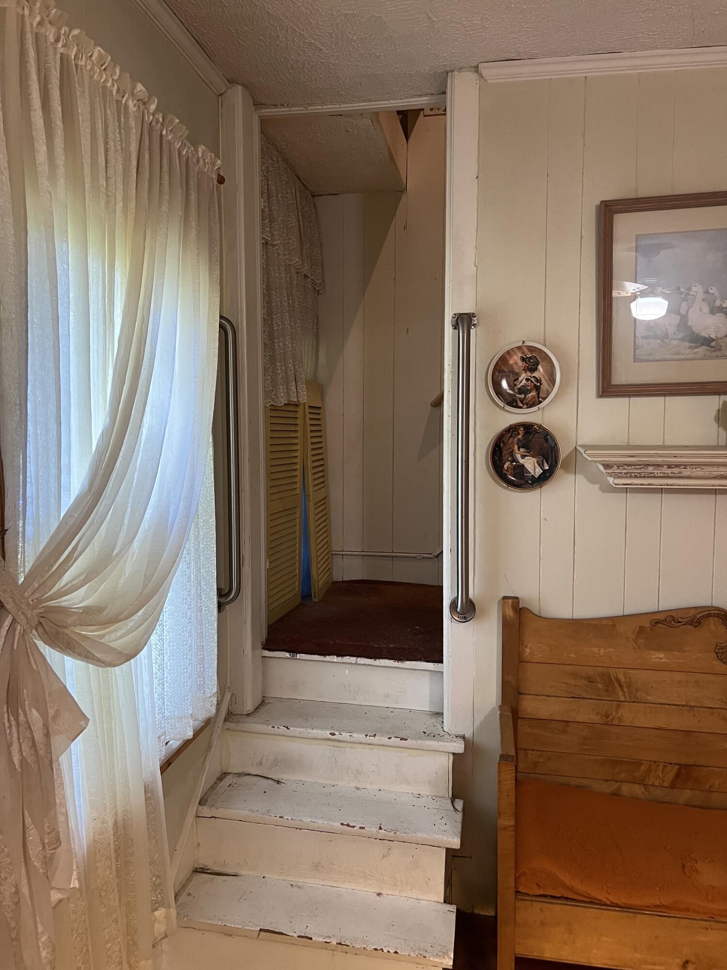 2480 Hillandale Road Benton Harbor, MI 49022 - Photo 29 of 65 IMG_0489