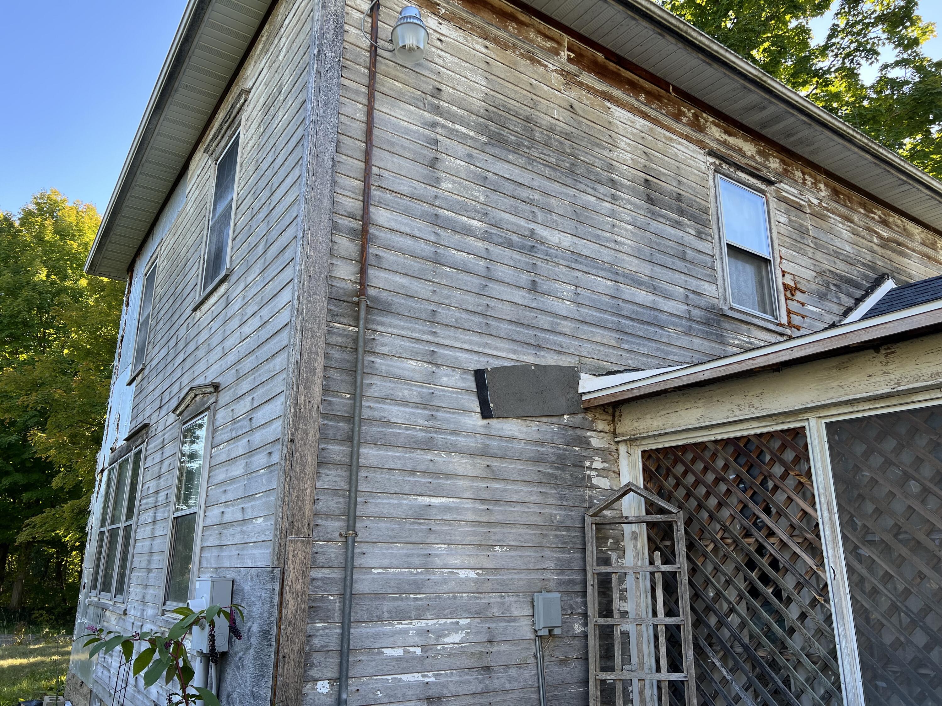 2480 Hillandale Road Benton Harbor, MI 49022 - Photo 5 of 65 IMG_0551