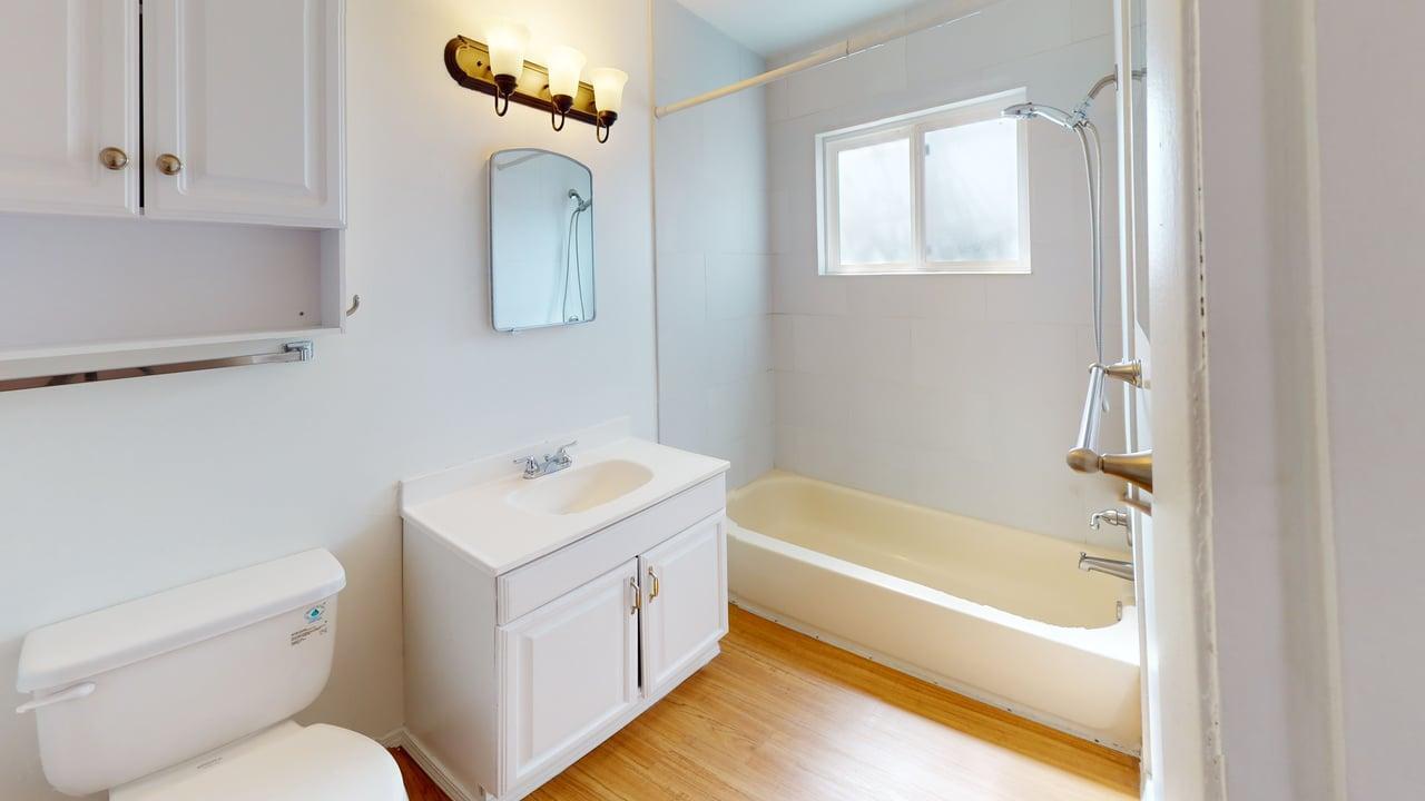 4600 Zuni Road Southeast Albuquerque, NM 87108 - Photo 13 of 33 Gallery Image 13