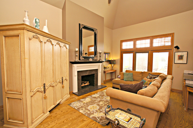 11 Tartan Ridge Road Burr Ridge, IL 60527 - Photo 11 of 25 a living room with furniture and a fireplace