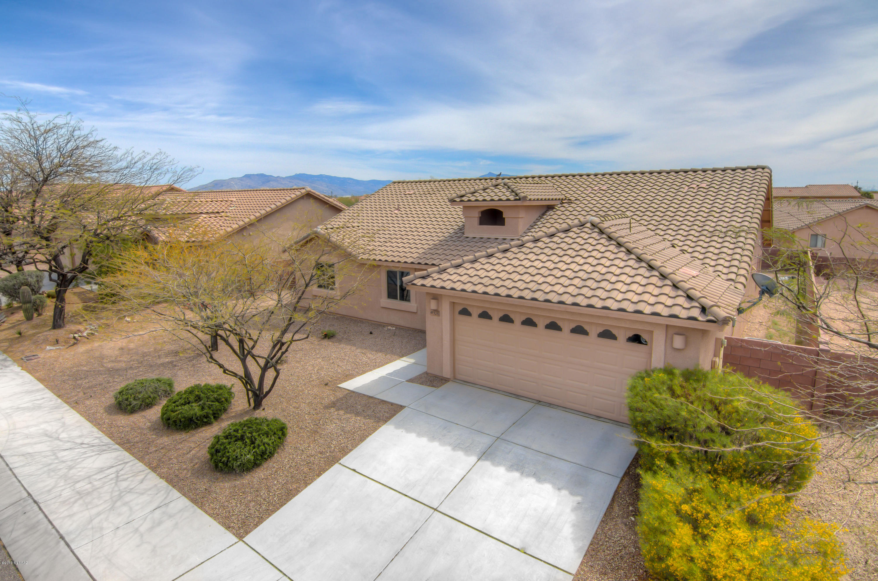 9241 South Sweet Spring Road Tucson, AZ 85756 - Photo 2 of 47 Gallery Image 2