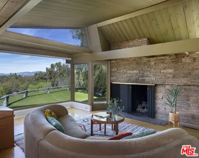 $2,695,000 | 3624 Buena Park Drive, Studio City, CA 91604