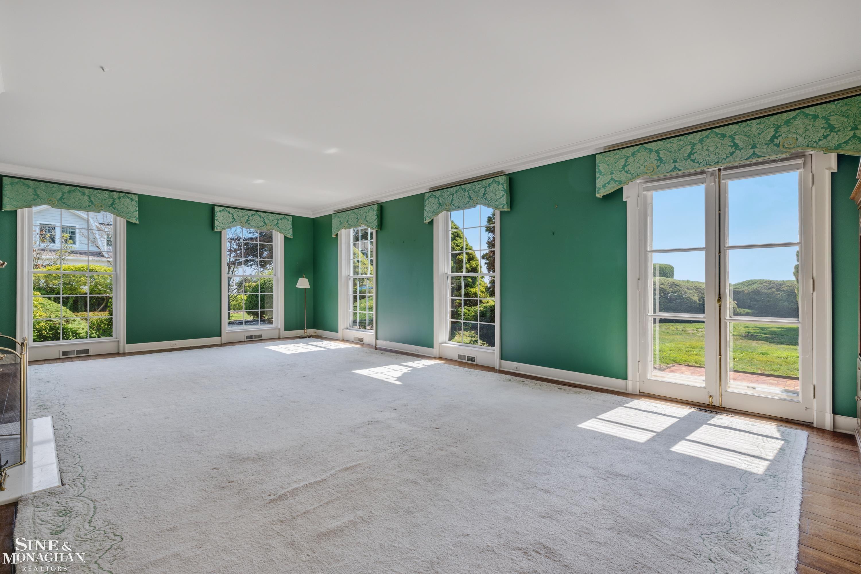 105 Lake Shore Road Grosse Pointe, MI 48236 - Photo 16 of 98 50217830-7cbca6b9-6027-44dd-a6fe-013cdad336e7.JPG